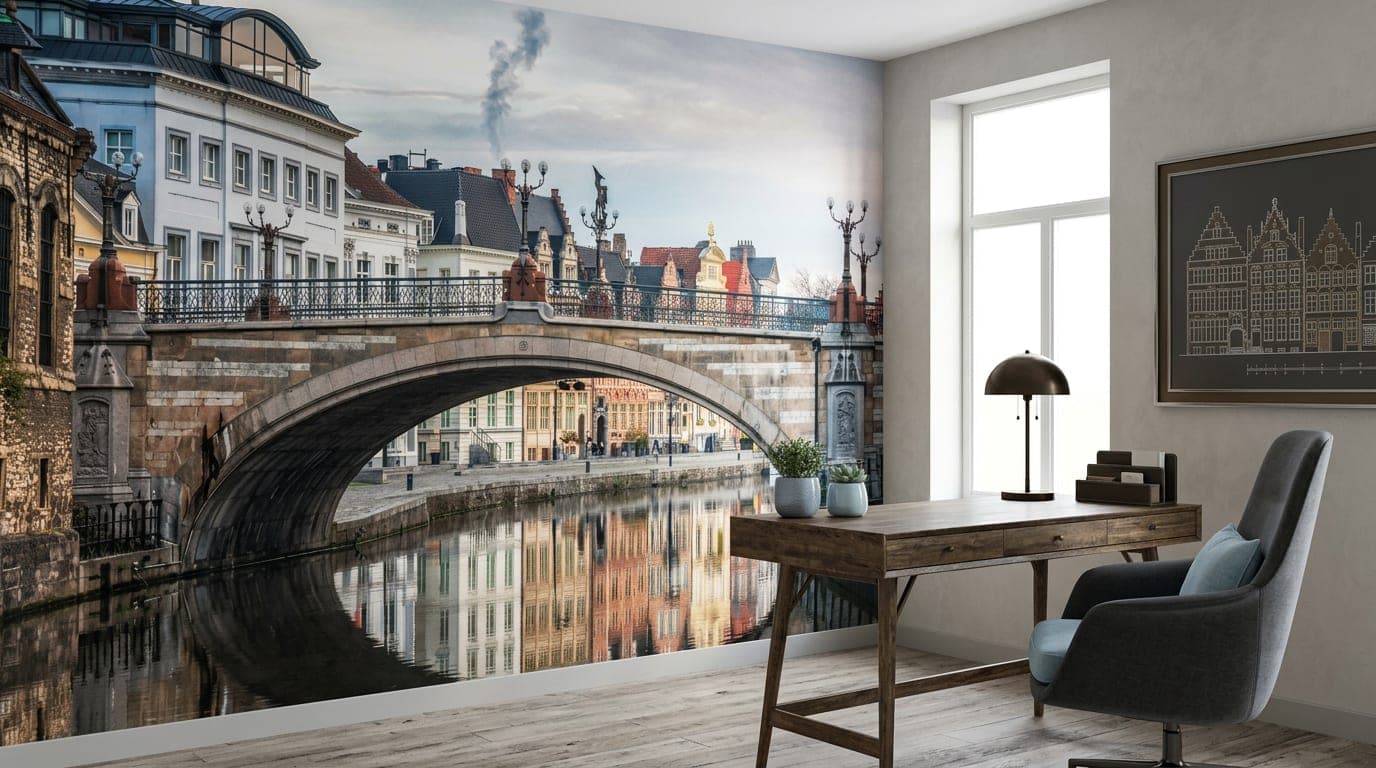 historische brug gent ochtendlicht behang in grijs — naadloos op maat geprint