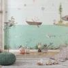 dieren behang pastelgroen achter speelhoek in kinderkamer