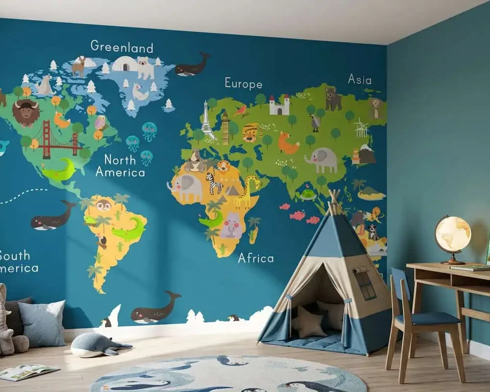 wereldkaart behang dieren blauw achter tipi tent en bureau in kinderkamer